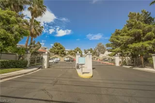 Photo #4: 2575260 Listing 