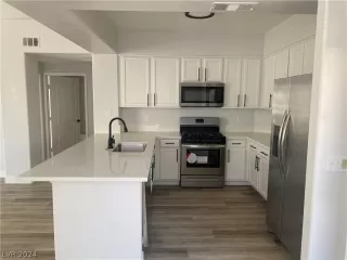 Photo #3: 2575275 Listing 