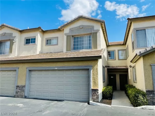 MLS: 2575288 Condo For Sale