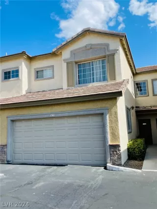 Photo #1: 2575288 Listing 