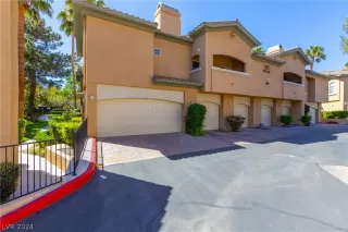 Photo #1: 2575295 Listing