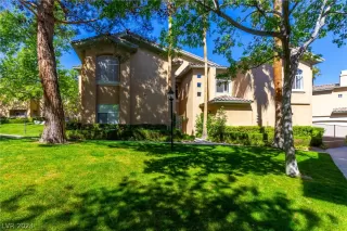 Photo #3: 2575295 Listing