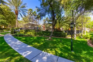 Photo #4: 2575295 Listing