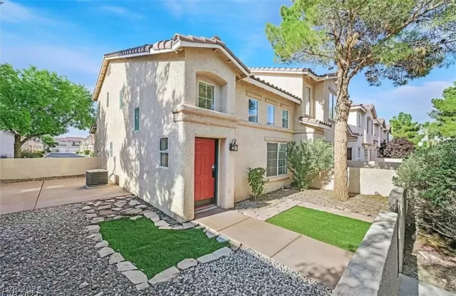 MLS: 2575373 Condo For Sale