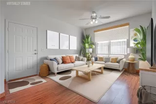 Photo #6: 2575375 Listing