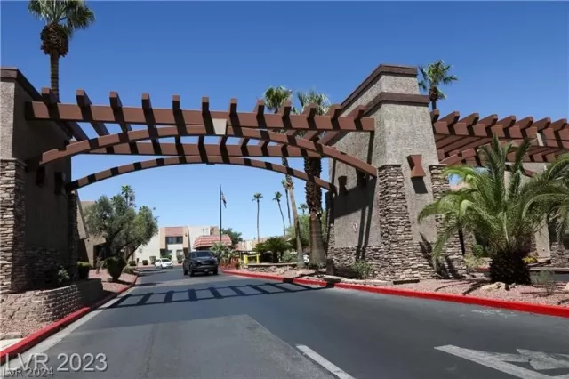 MLS: 2575405 Condo For Sale