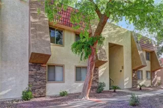 Photo #2: 2575405 Listing