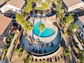 Photo #3: 2575407 Listing