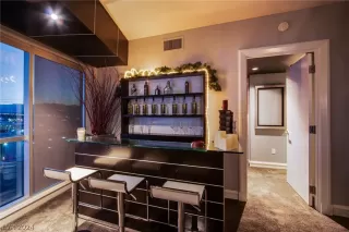 Photo #5: 2575424 Listing