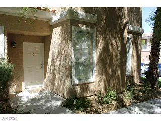 Photo #1: 2575447 Listing 