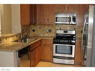 Photo #2: 2575447 Listing 