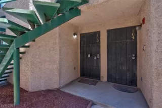 Photo #2: 2575449 Listing