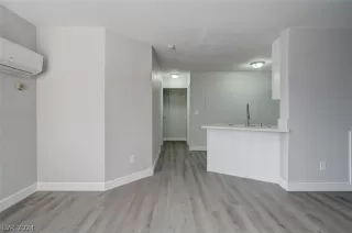 Photo #6: 2575449 Listing