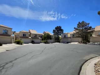 Photo #1: 2575453 Listing 