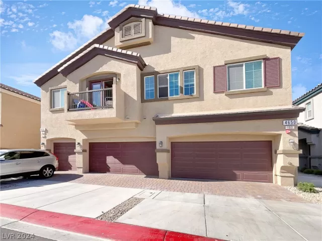 MLS: 2575454 Condo For Sale