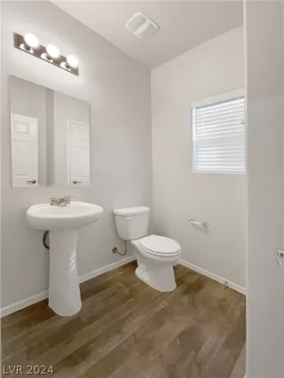 Photo #3: 2575454 Listing