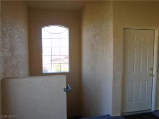 Photo #2: 2575475 Listing