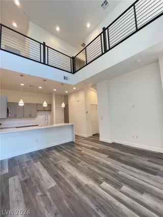 Photo #2: 2575482 Listing 