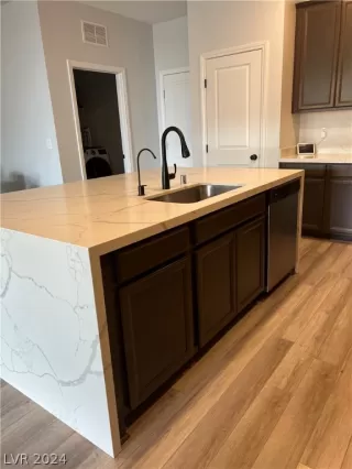 Photo #6: 2575485 Listing 