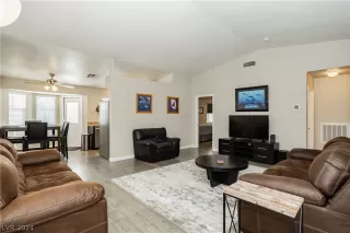 Photo #3: 2575487 Listing 