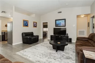 Photo #4: 2575487 Listing 