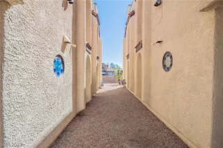 Photo #4: 2575509 Listing