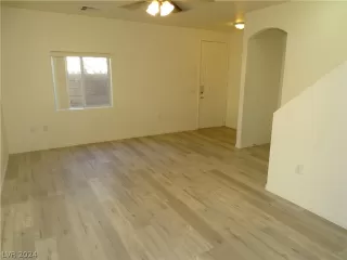 Photo #5: 2575523 Listing 