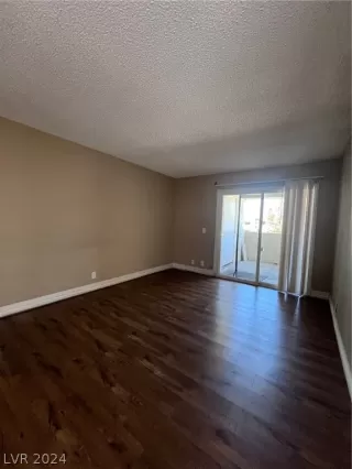 Photo #3: 2575548 Listing 