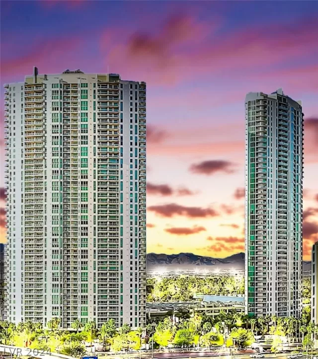 MLS: 2575566 Condo For Sale