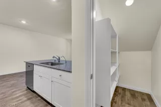 Photo #4: 2575571 Listing 