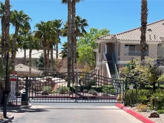 Photo #1: 2575573 Listing 