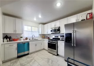 Photo #6: 2575573 Listing 