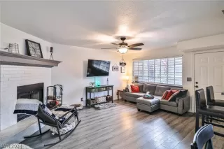 Photo #4: 2575588 Listing