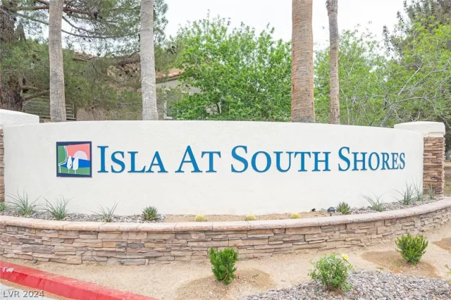 MLS: 2575601 Condo For Sale