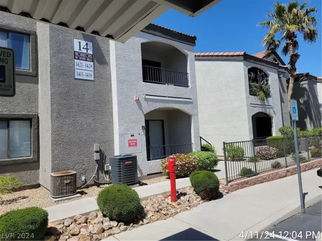 MLS: 2575664 Condo For Sale