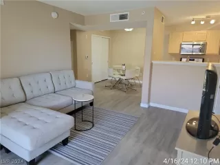 Photo #3: 2575664 Listing 