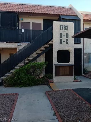 Photo #1: 2575699 Listing 