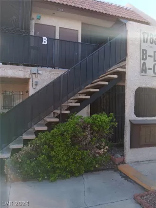 Photo #2: 2575699 Listing 