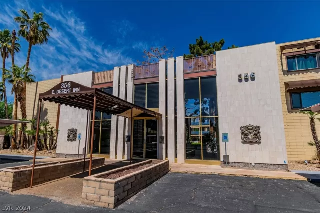 MLS: 2575751 Condo For Sale