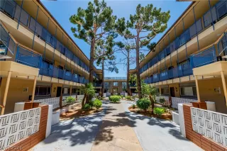 Photo #1: 2575751 Listing