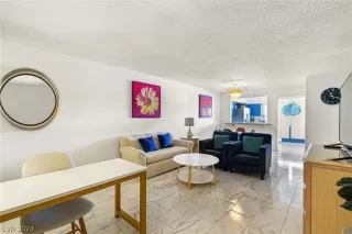 Photo #5: 2575751 Listing