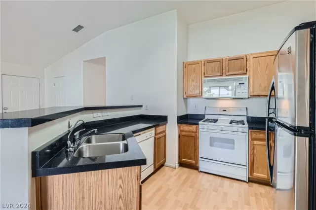 MLS: 2575775 Condo For Sale