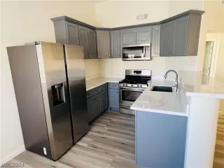 Photo #2: 2575809 Listing 