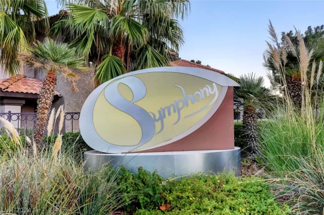 MLS: 2575850 Condo For Sale