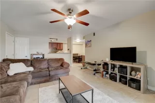 Photo #4: 2575850 Listing