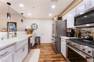 Photo #5: 2575879 Listing 