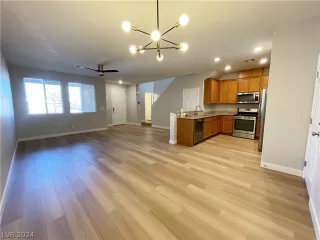 Photo #2: 2575898 Listing 