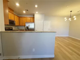 Photo #6: 2575898 Listing 