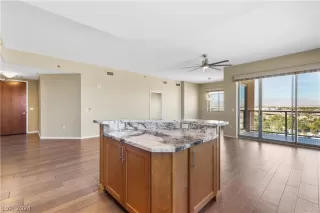 Photo #5: 2575917 Listing 