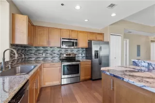 Photo #6: 2575917 Listing 